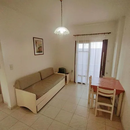 Captain Michalis Apartment *